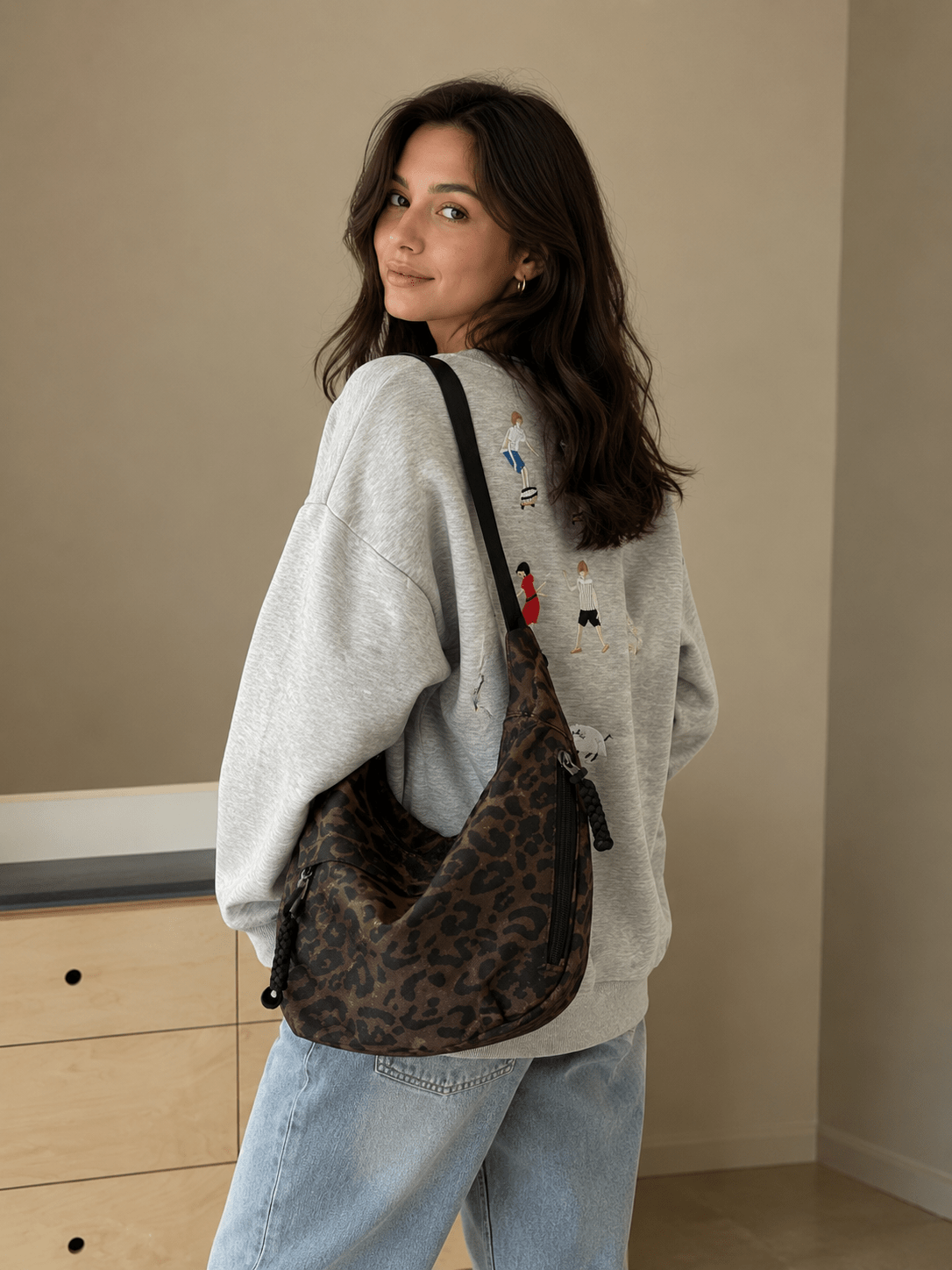 Sac bandoulière léopard femme café en polyester – dimensions 31 cm × 21 cm × 7 cm, fermeture zippée – Image 2