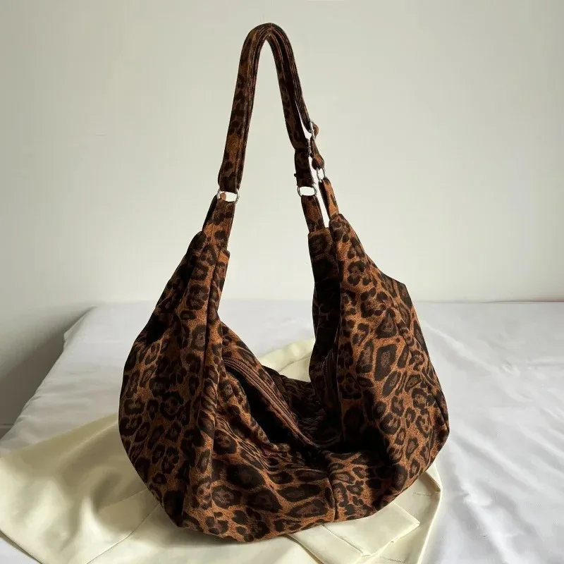 sac bandoulière léopard Marron