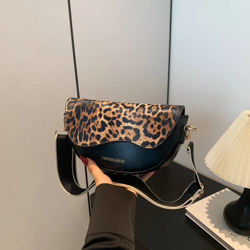 sac banane femme chic léopard Noir