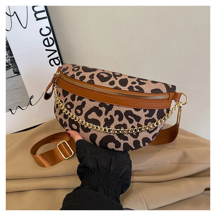 sac banane motif léopard