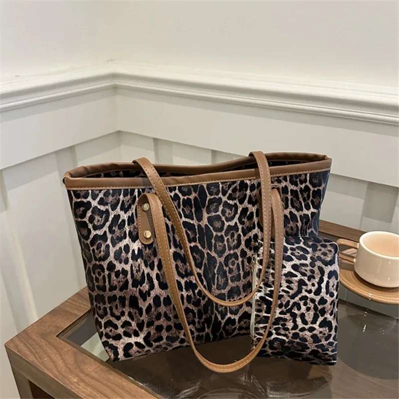 sac léopard marron