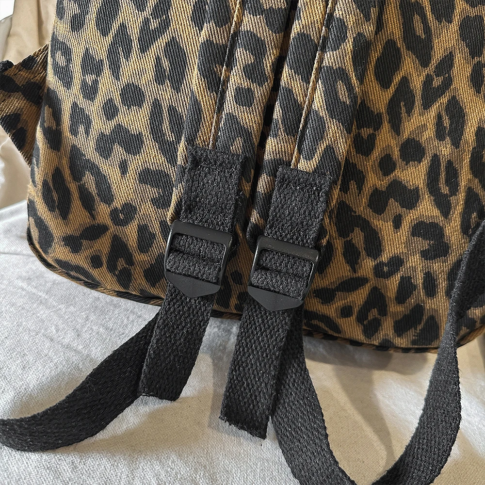 motif léopard sac à dos