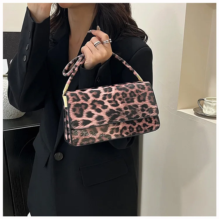 accessoire mode léopard rose