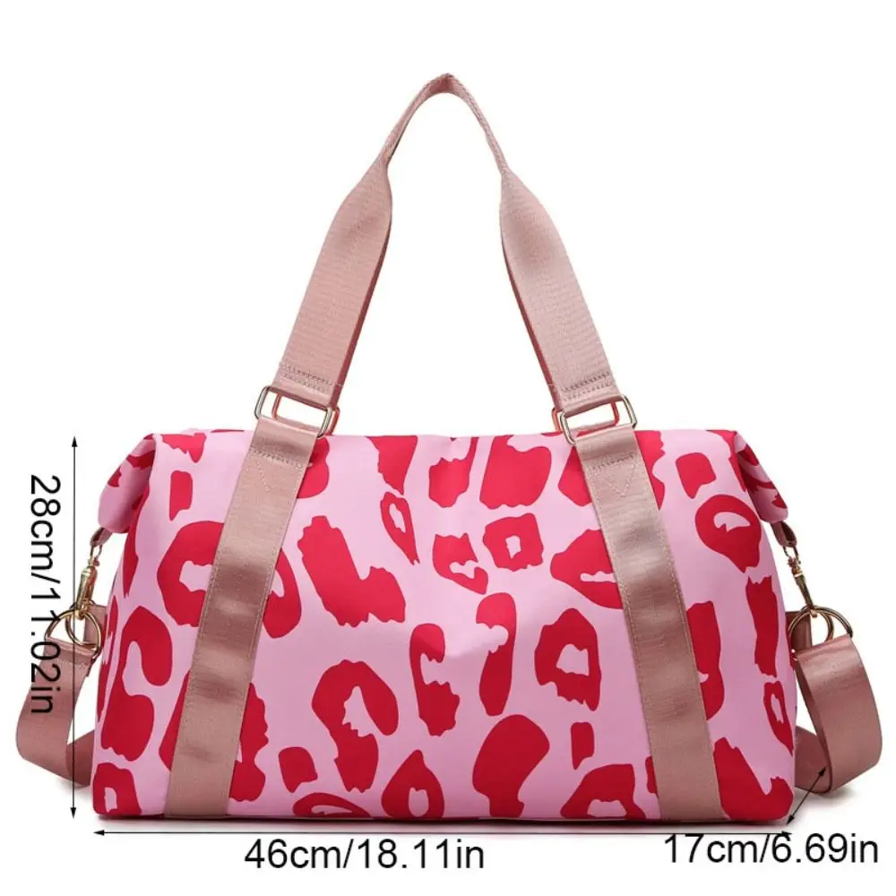 motif léopard rose