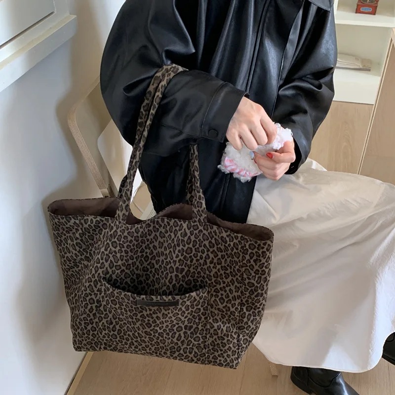 Grand sac cabas léopard