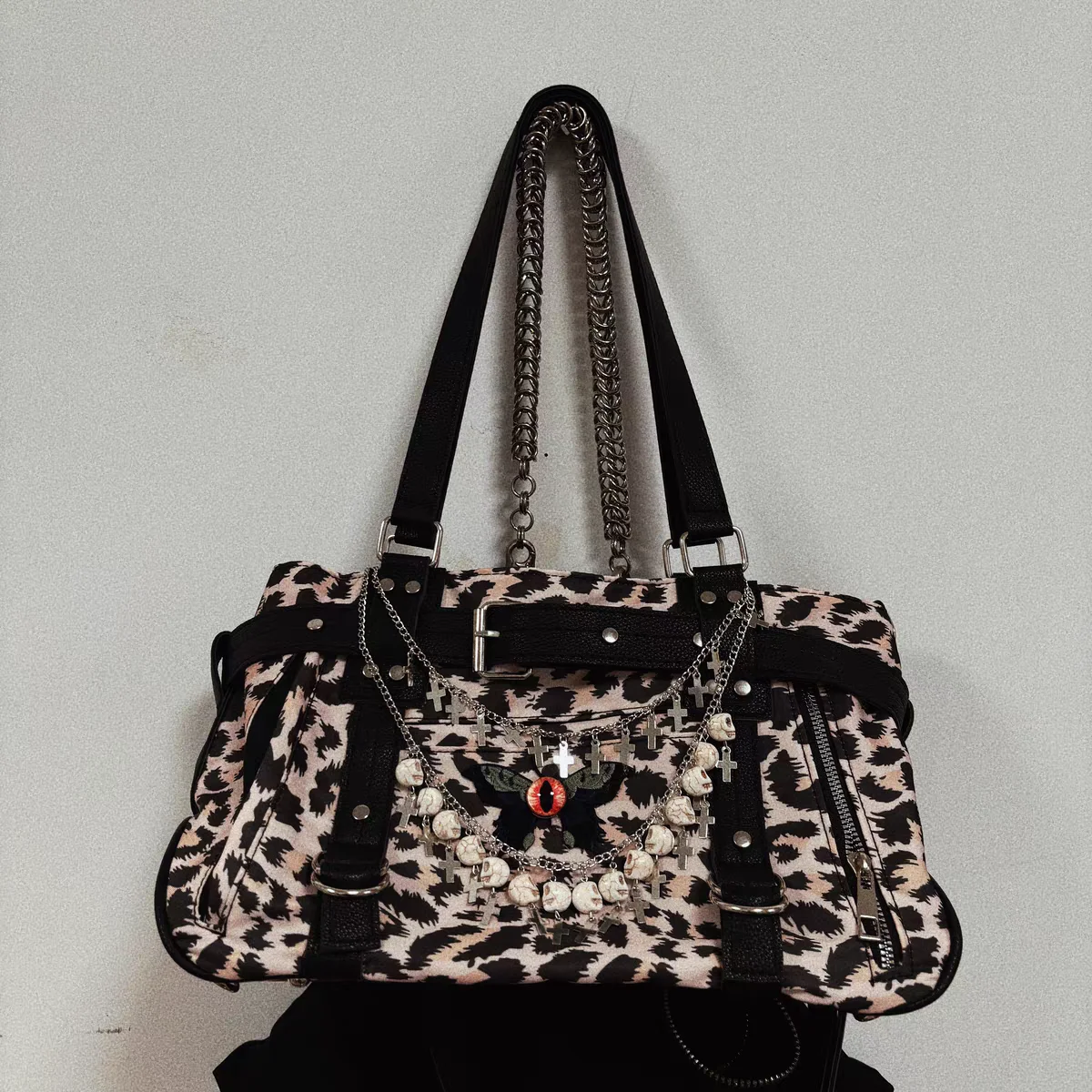 sac à main léopard blanc noir