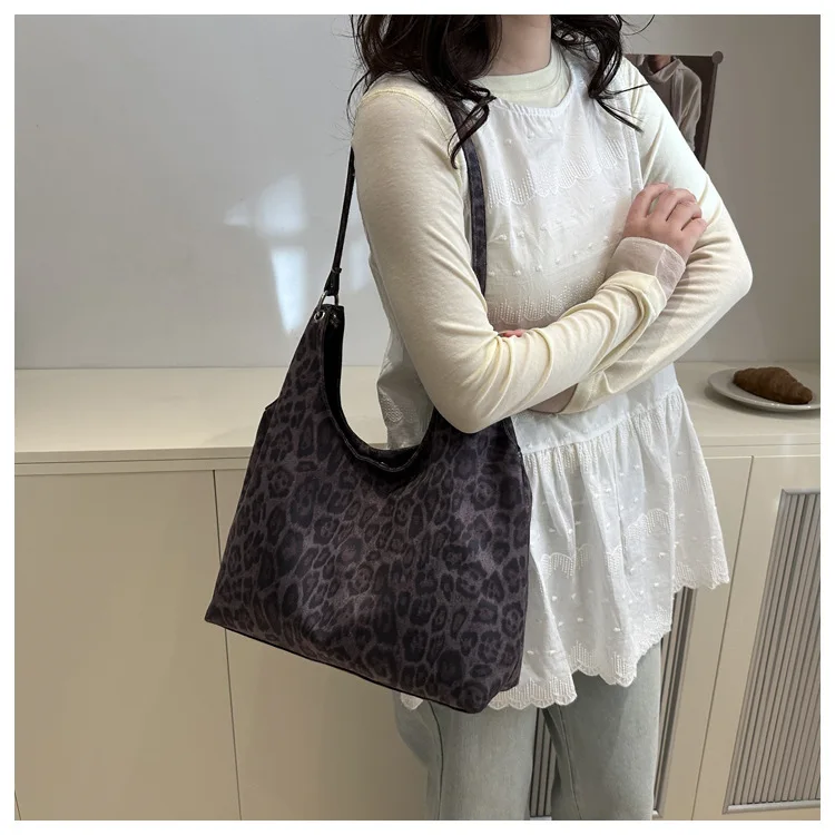 sac imprimé léopard