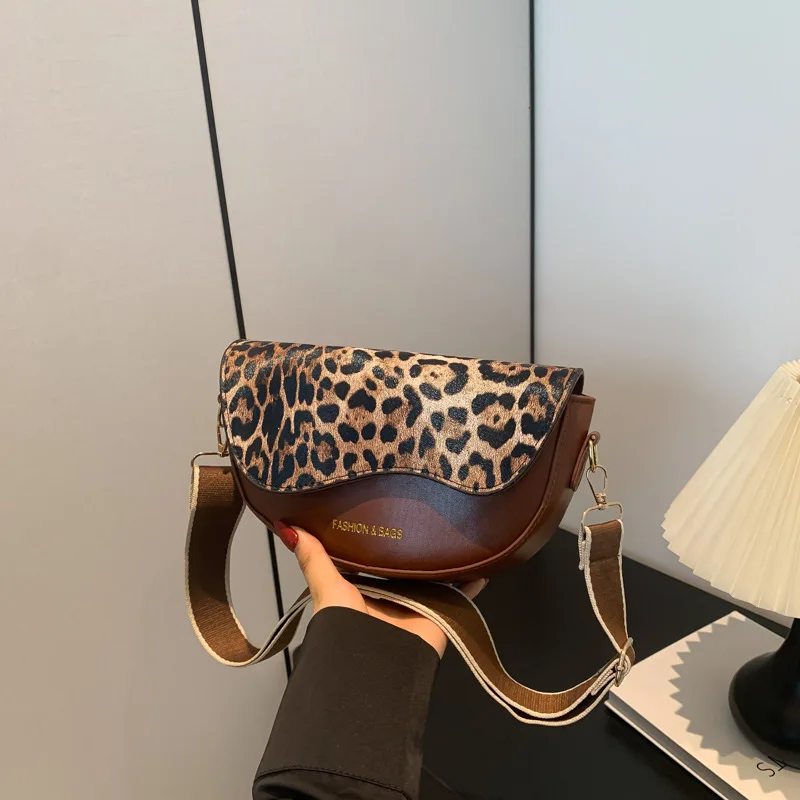 sac banane chic léopard