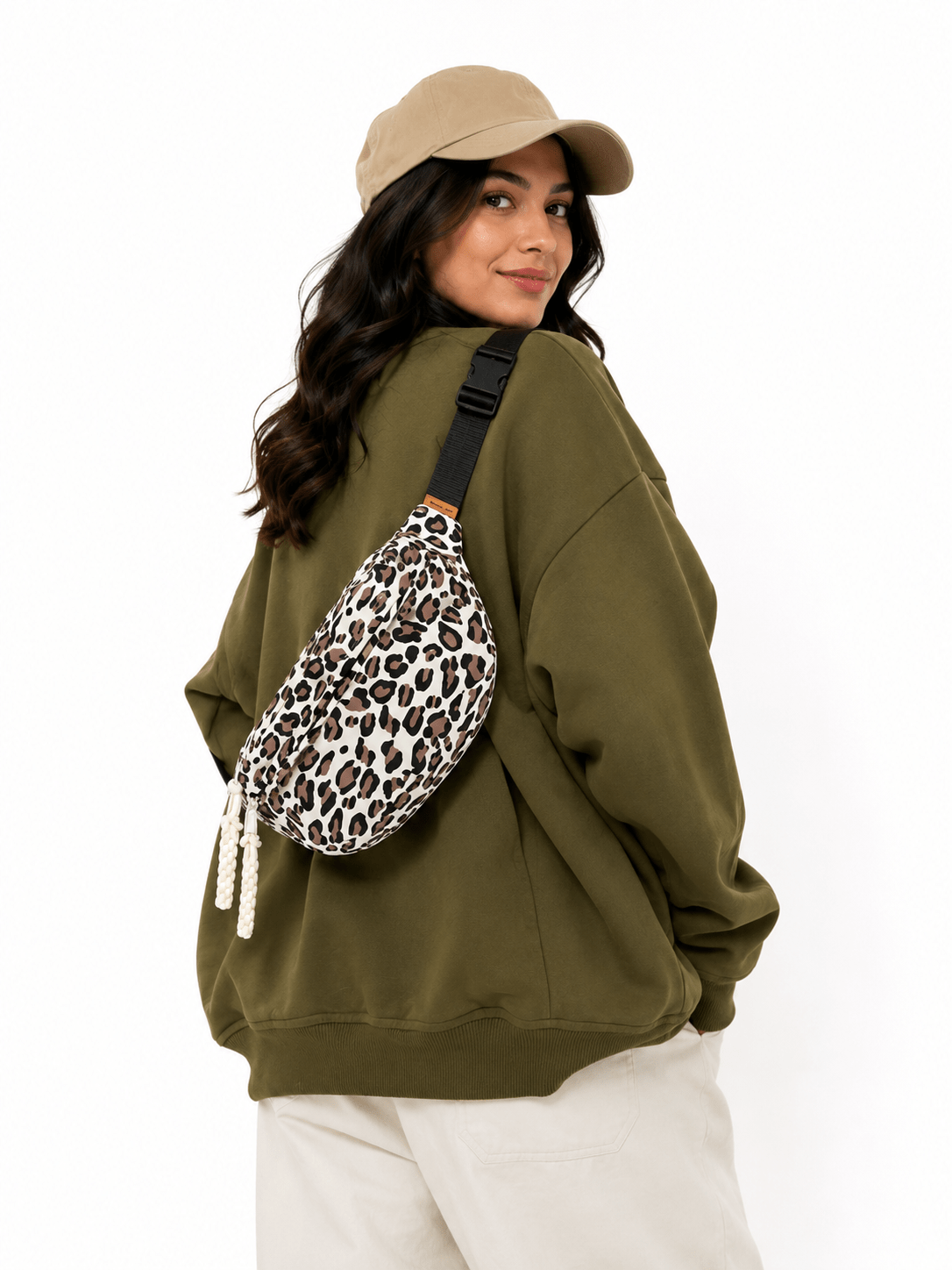 Sac banane léopard femme blanc en nylon et polyester – avec poches intérieure et extérieure, fermeture zippée – Image 2