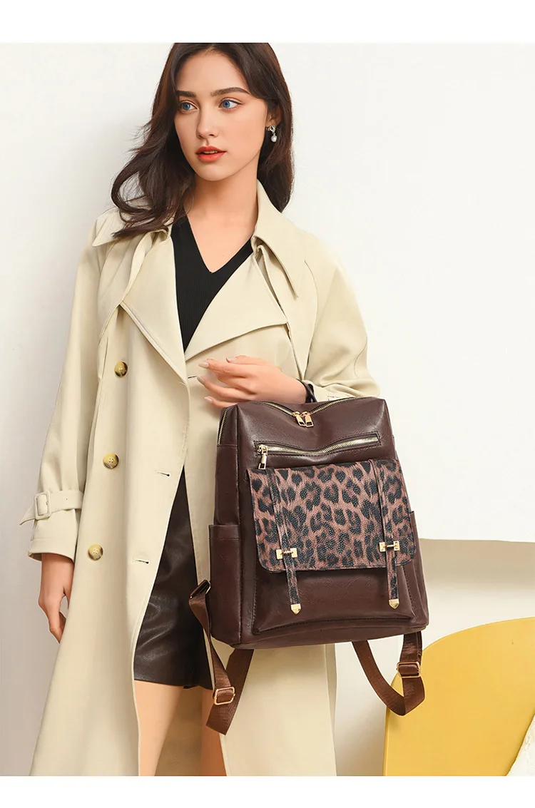 Sac à dos léopard femme café en polyester – Image 2