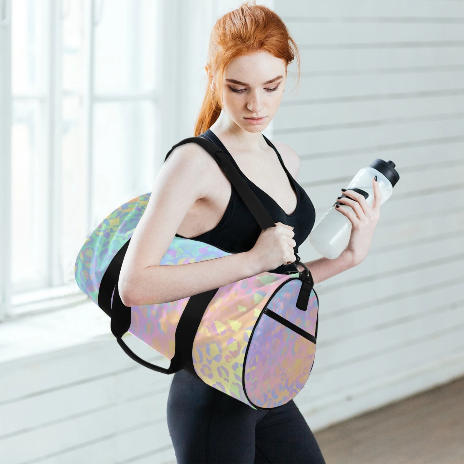 Sac de sport léopard unisexe blanc en polyester – Image 2