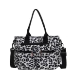 Sac de sport léopard unisexe blanc en nylon et polyester – dimensions 26 cm × 37 cm × 16 cm, avec compartiments